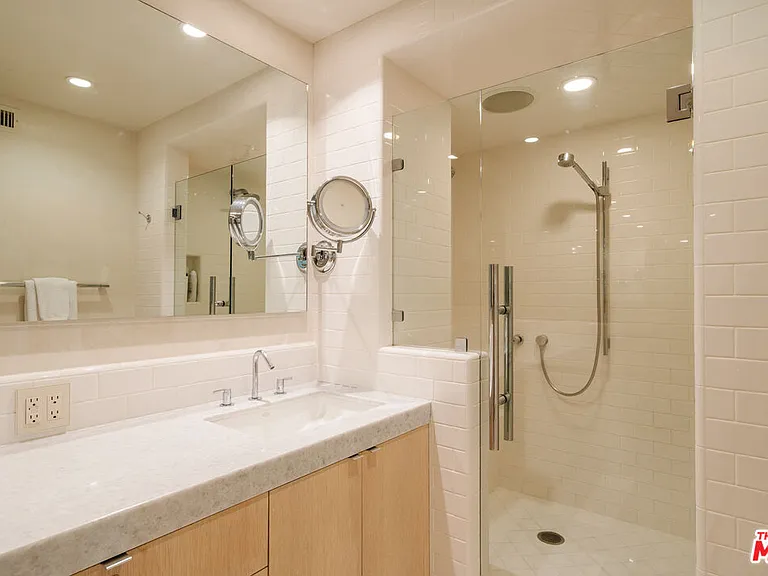 9255 Doheny Rd #2603 — Photo 12