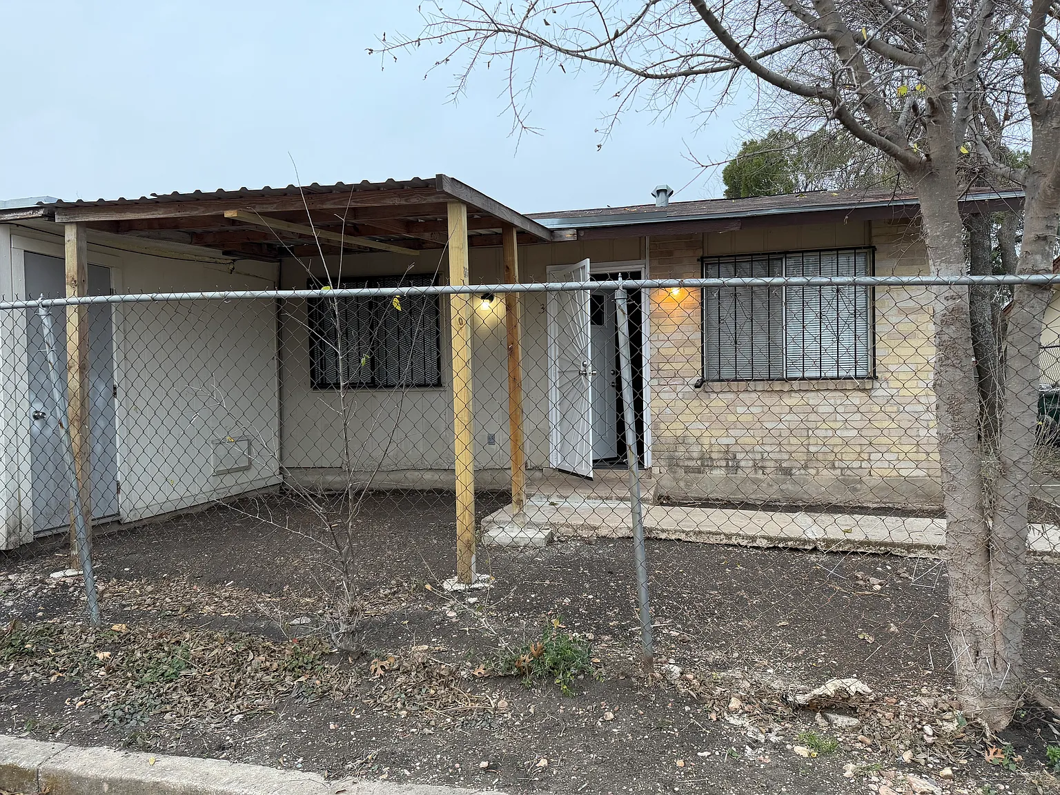 6510 Sun Valley Dr — Photo 1