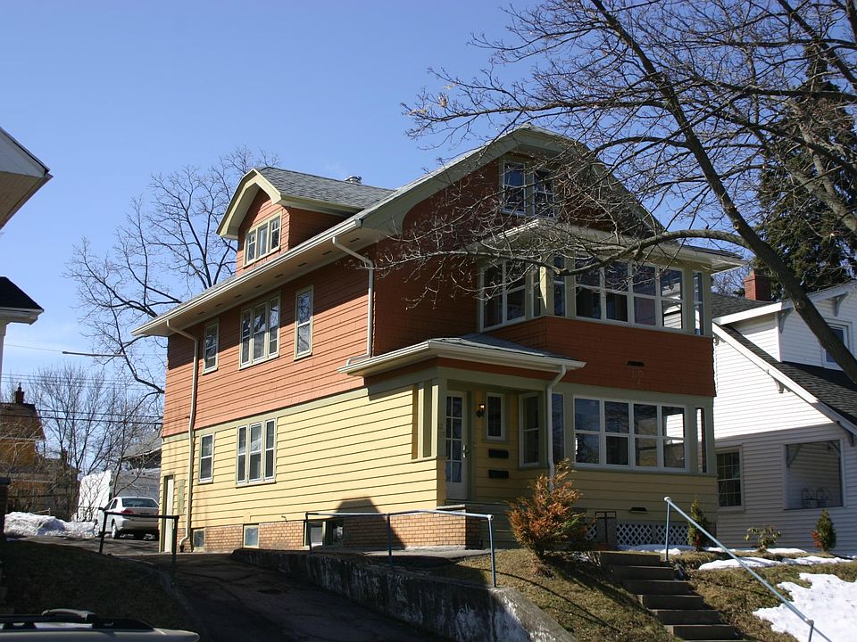 Charming built-as double with recent paint job.