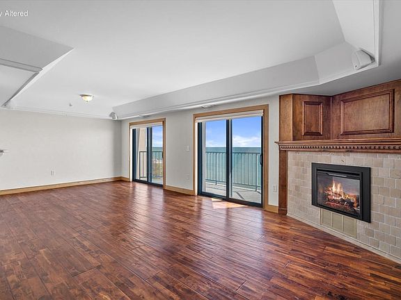5th image of 415 N Lake STREET #702