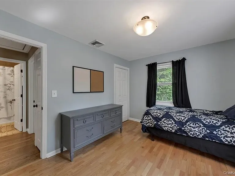 13 Split Rock Rd — Photo 11