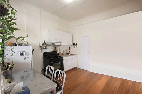 Rented by CG Realty | media 27