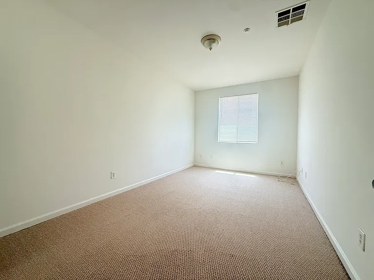 3317 Del Mar Ave #D — Photo 12