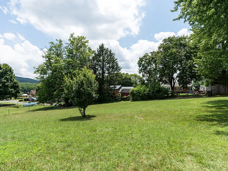 1331 Keesling Ave — Photo 21