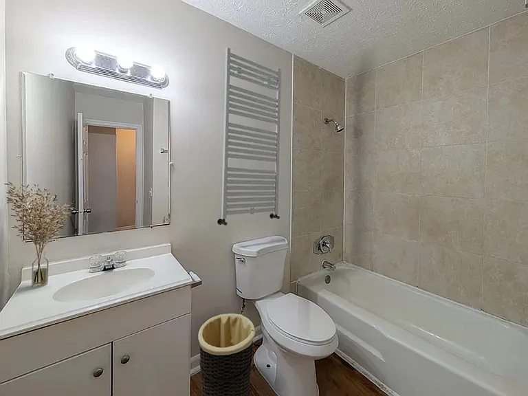Yellow Pine Townhomes — Photo 14