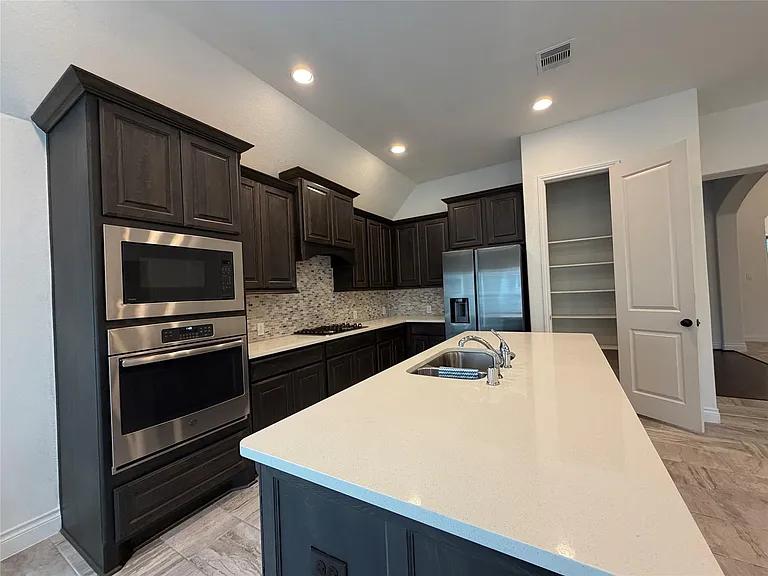 3319 Sky Run Ct — Photo 27