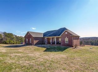 4801 Crestside St, Claremont, NC 28610