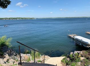 1209 Maywood Ave, West Okoboji, IA 51351