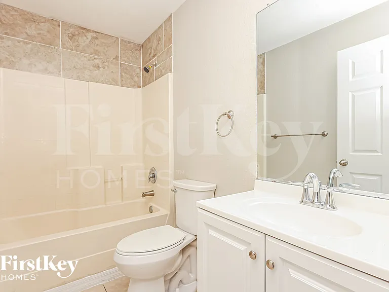 414 Willowbrook Dr — Photo 17