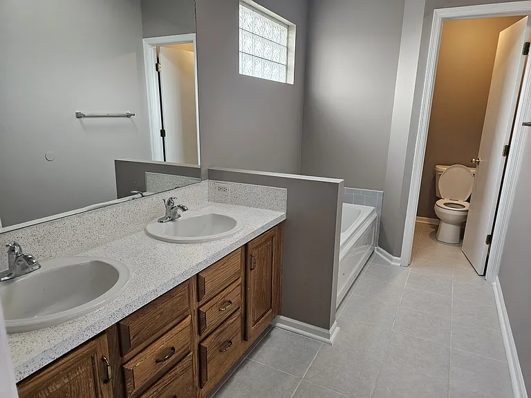 15057 Emmet St — Photo 19