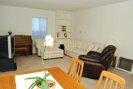 2nd image of 1823 W 148th St