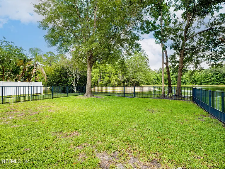 171 Elmwood Dr — Photo 33