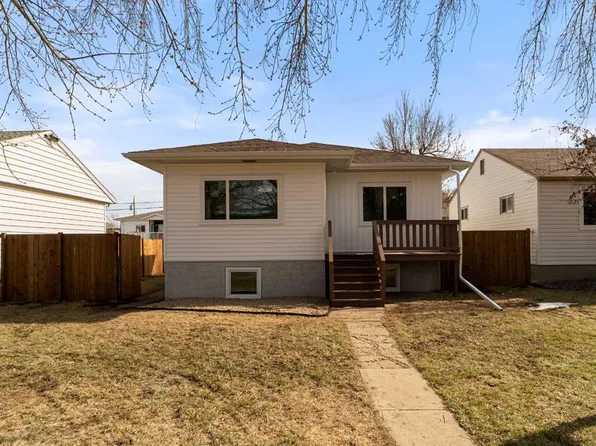 5315 N 51st Ave, Camrose, AB T4V 0V8
