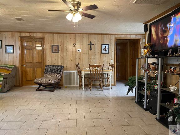 4th image of 1611 Pine Valley
