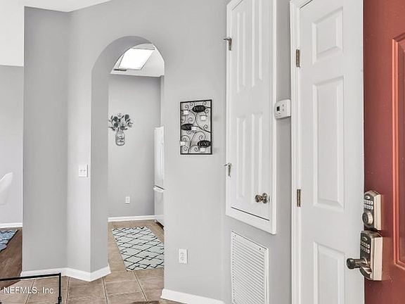 4th image of 7801 Point Meadows Dr Unit 4308