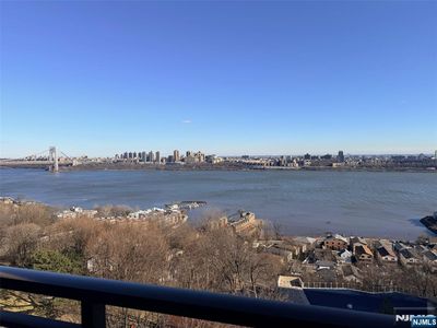 2 Horizon Rd APT 1030, Fort Lee, NJ, 07024