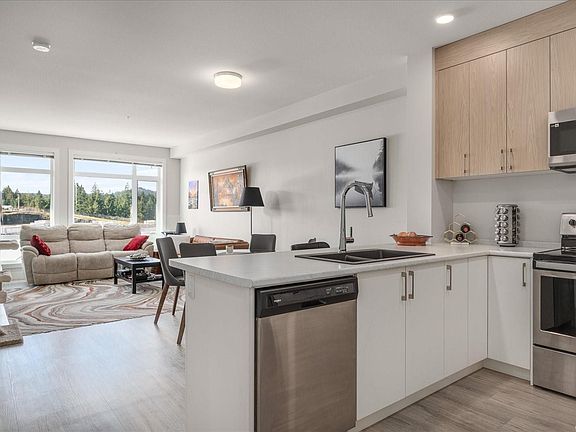 4th image of 6540 Metral Dr #405