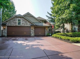 7930 Ashbrook Dr, Haslett, MI 48840