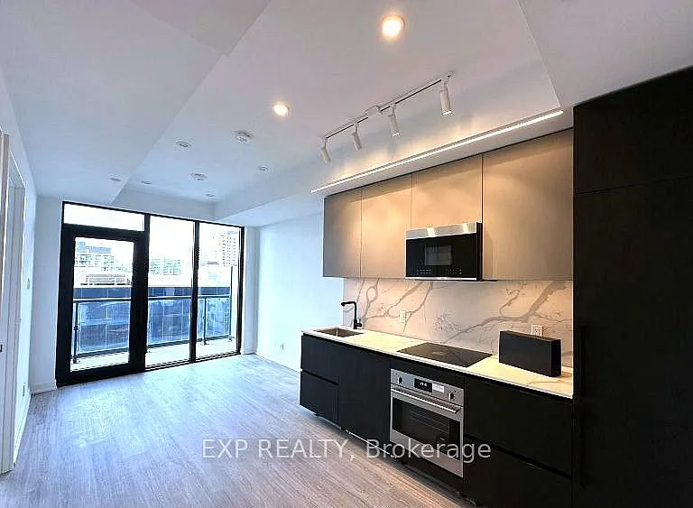 699 Sheppard Ave E #907 — Photo 2