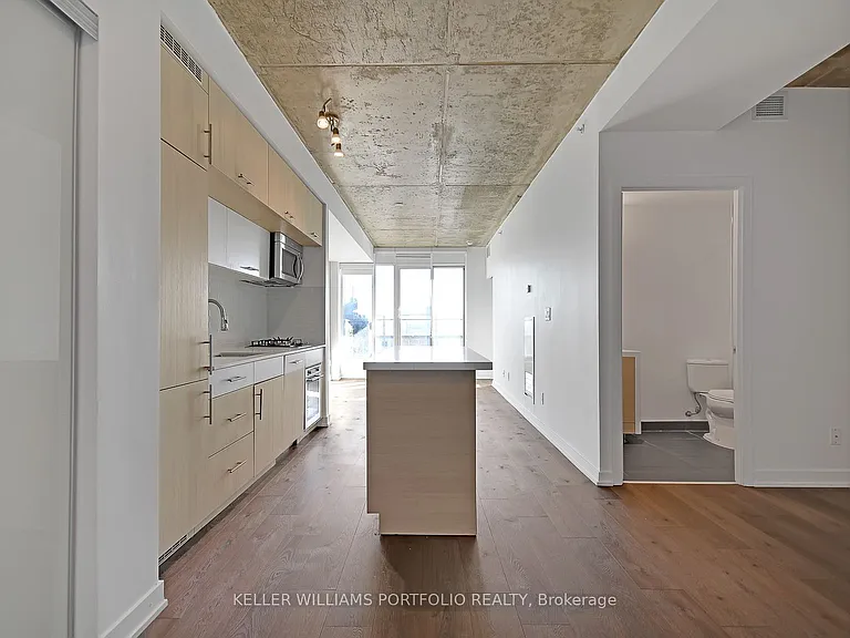 205 Manning Ave #506 — Photo 2