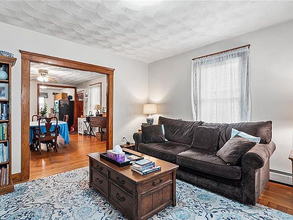 3rd image of 196 Cameron St
