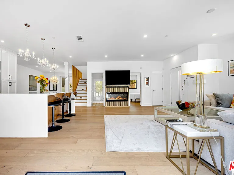 4841 Minden Pl — Photo 18