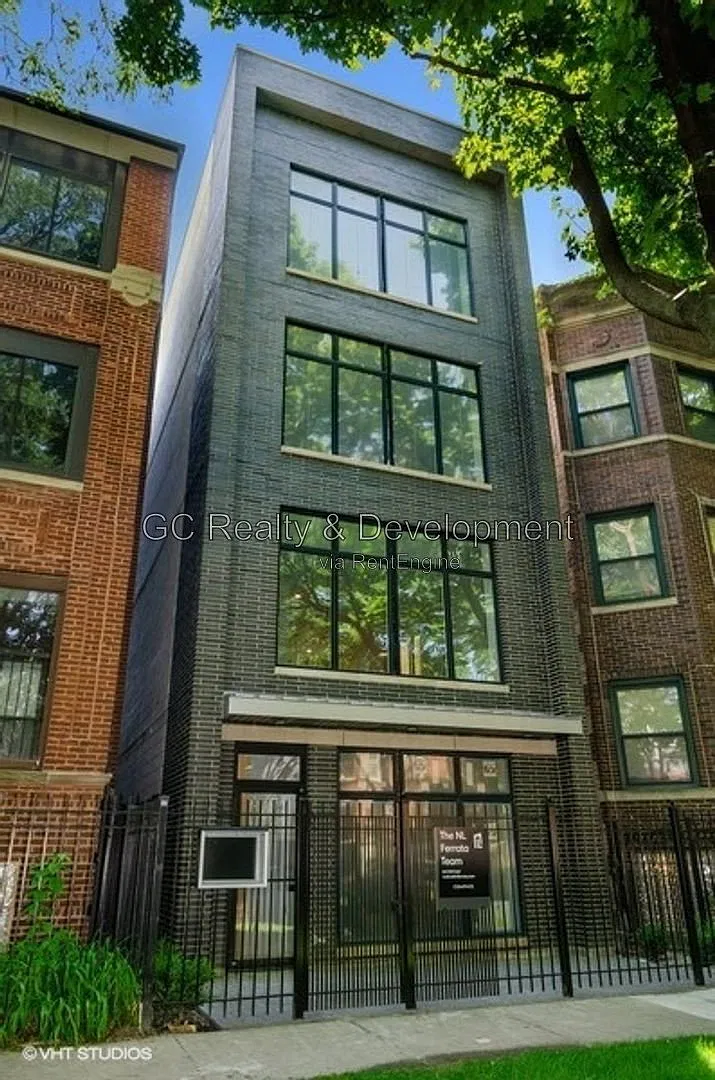 3 bed, 2.0 bath, 1650 sqft, $2,475 — Photo 1