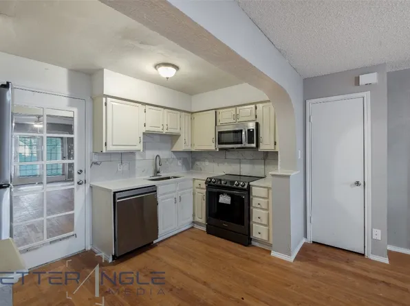 13215 Emily Rd APT 2105, Dallas, TX 75240