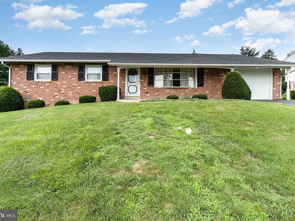 1st image of 445 Philmont Dr