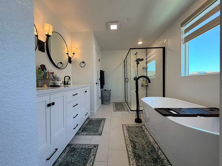 15932 Mavericks Ln — Photo 20