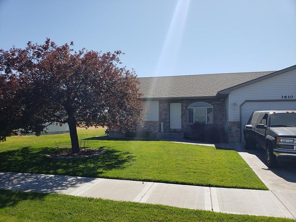 1st image of 3610 E Briar Creek Ln