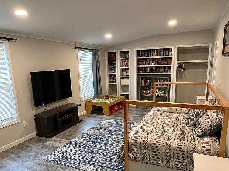 Bedroom 4/Bonus Room