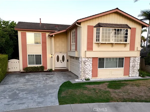 16452 Whittier Ln, Huntington Beach, CA 92647