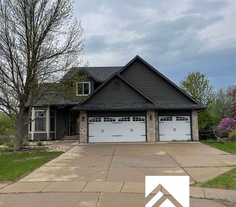 1st image of 3105 S Dawley Cir #Circle1