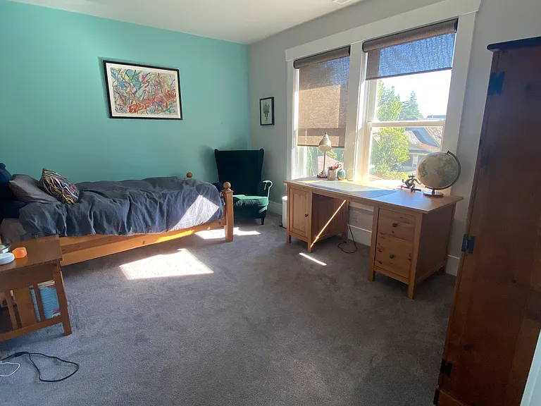 3rd upstairs twin bedroom