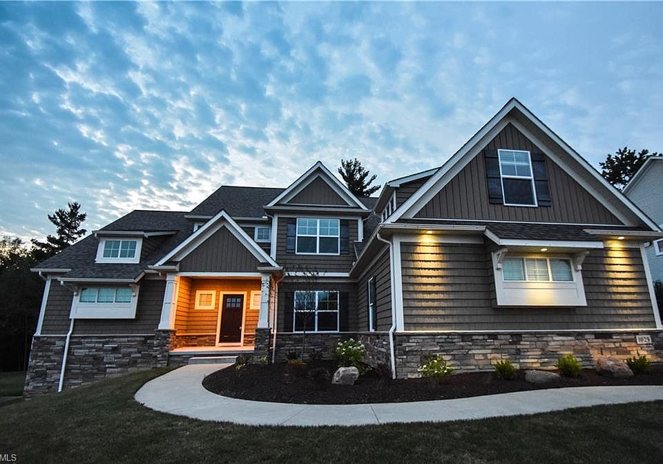 1st image of 1029 Whispering Woods Dr
