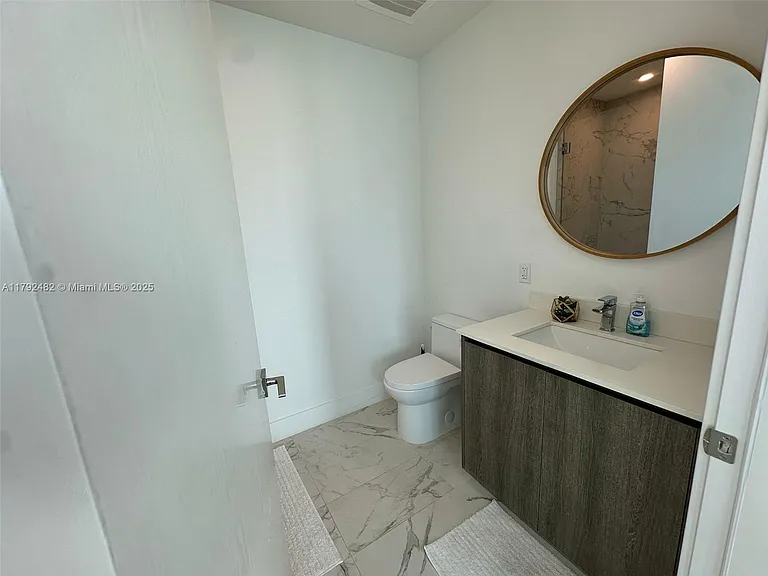 17550 Collins Ave #902 — Photo 19