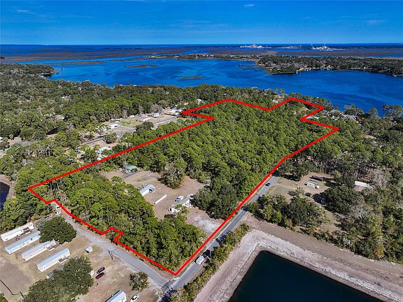 3rd image of 96249 Lang Rd