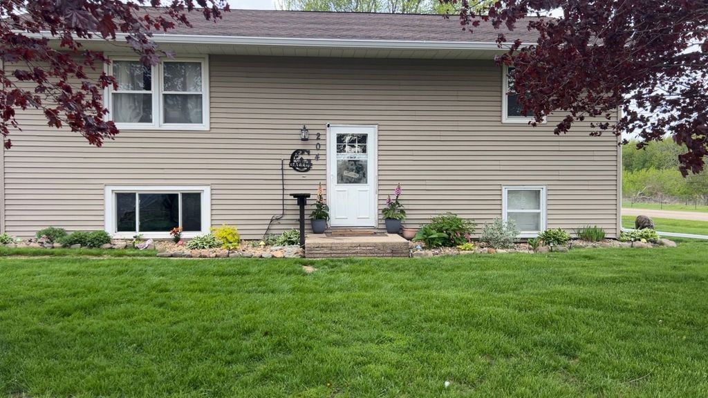 204 Gordon St - Property Image