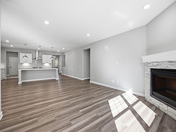 4th image of 6750 Black Oak Ln
