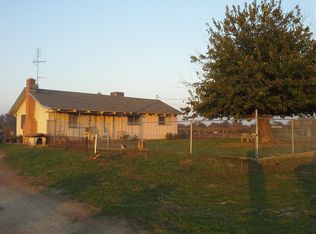18686 E Vino Ave, Reedley, CA 93654