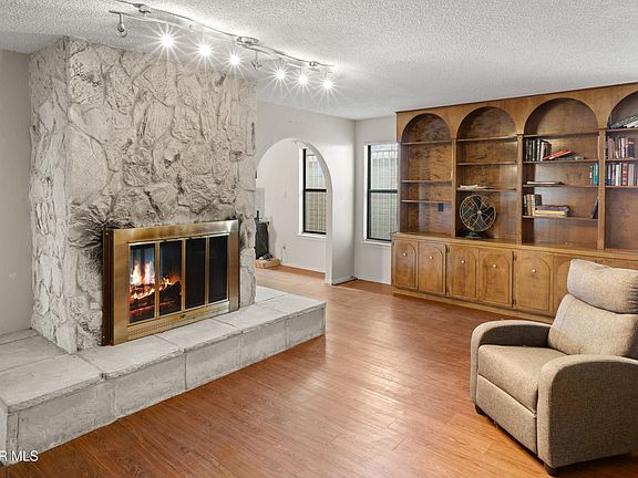 3rd image of 157 Jeweled Mesa Dr