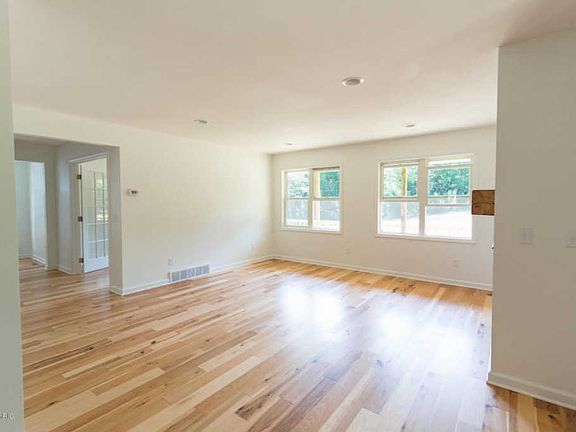5th image of 9405 N 42nd St