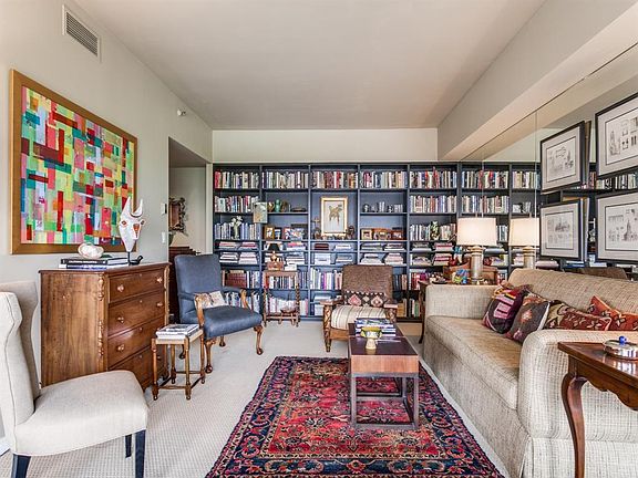 4th image of 3030 McKinney Ave APT 704