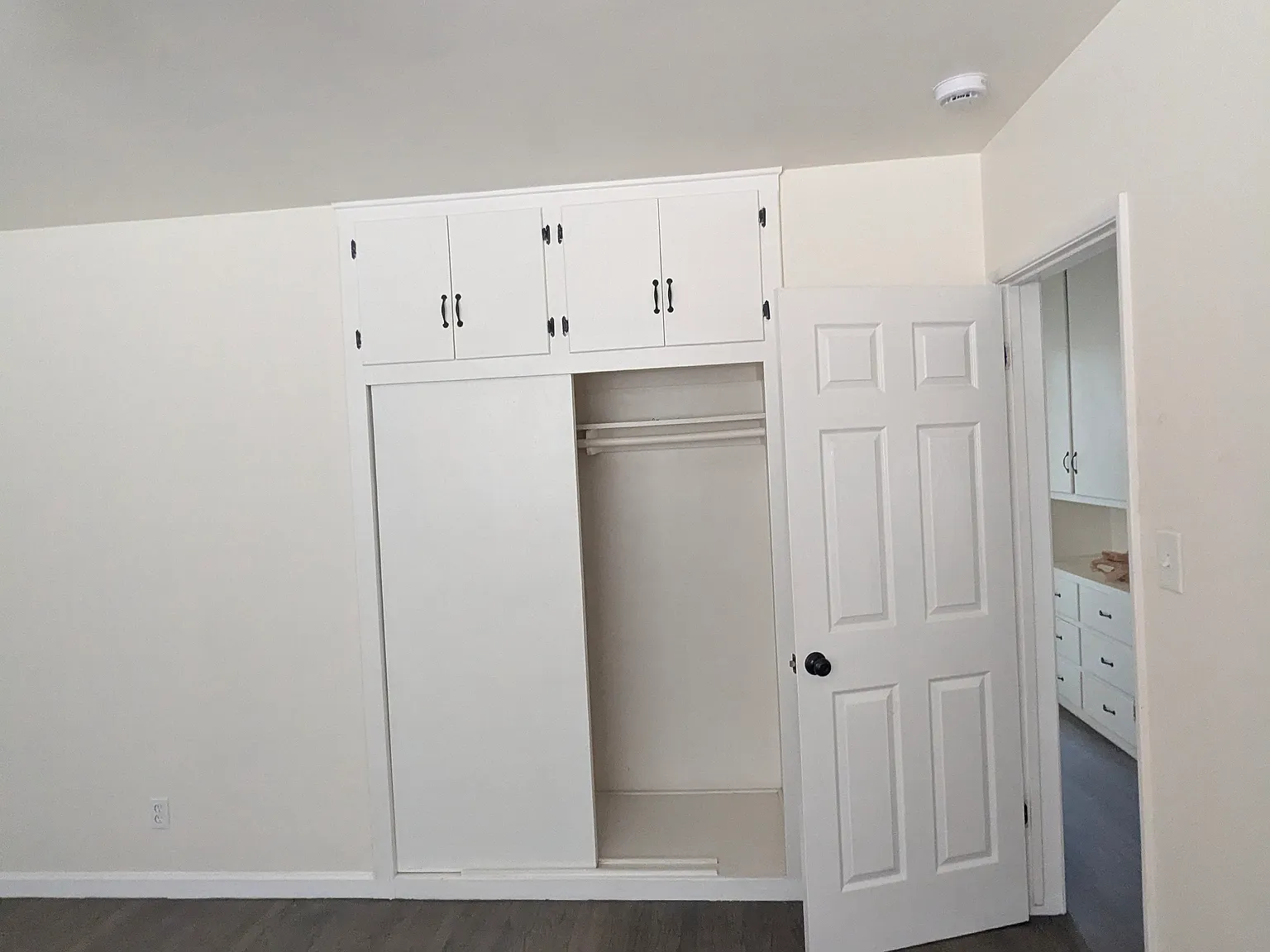 2 bed, 750 sqft, $2,500 — Photo 4