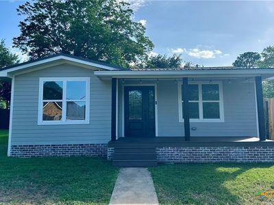 209 S 4th St, Stockdale, TX, 78160
