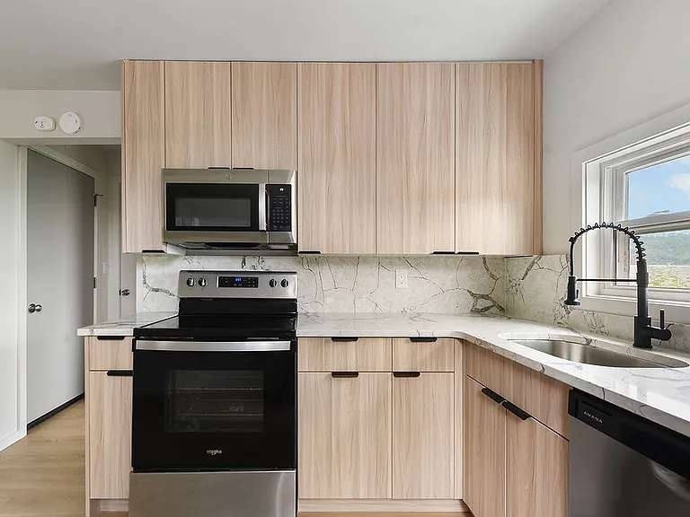201 E 10th Ave #3 — Photo 8