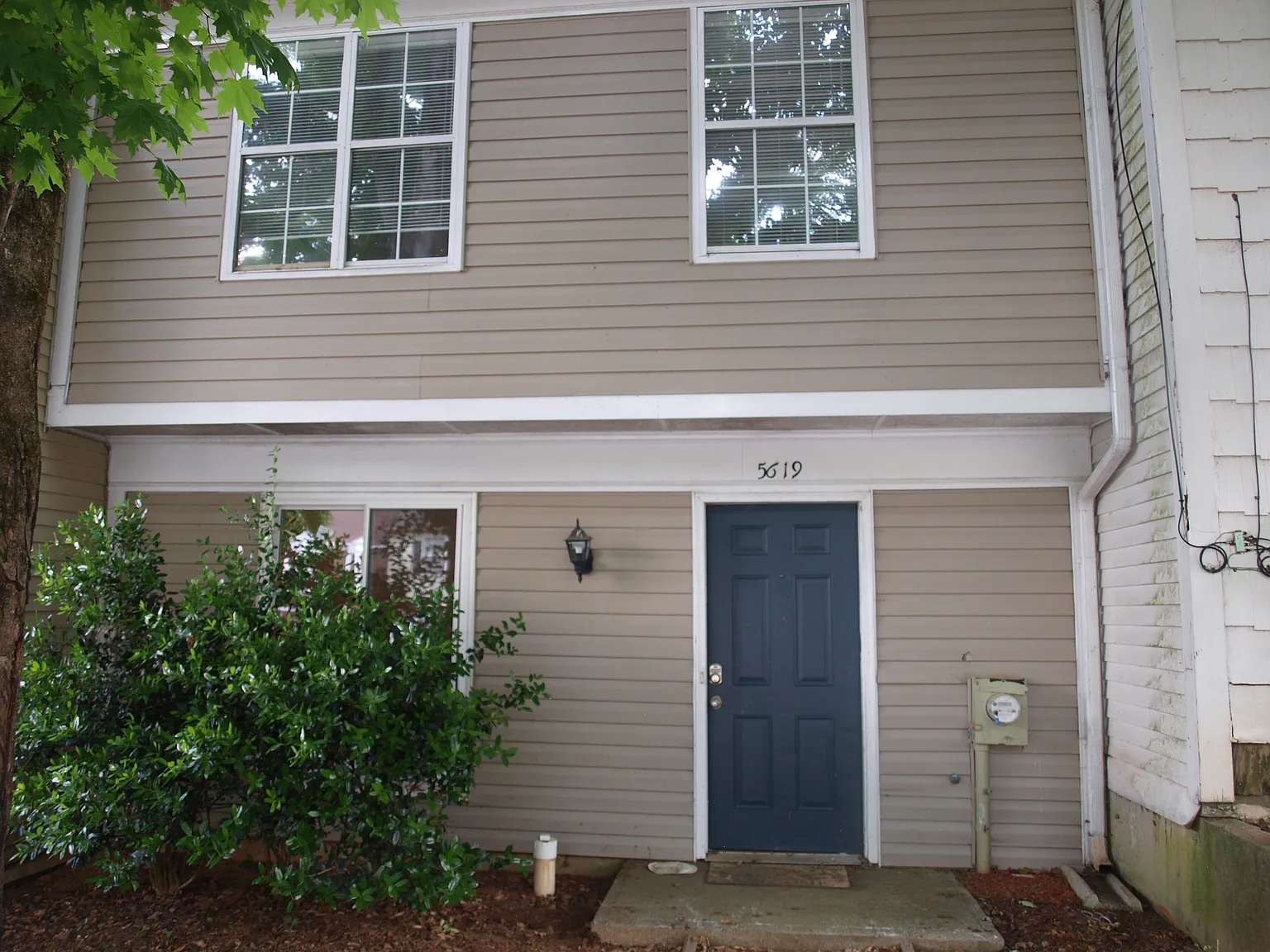 Wells Cir, Stone Mountain — Photo 1