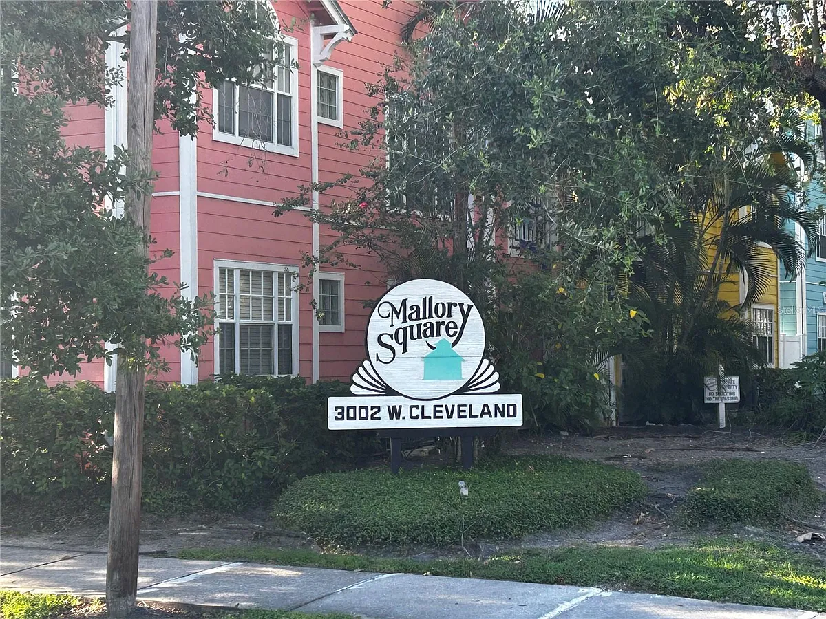 3002 Cleveland - Mallory Square as seen from Cleveland and New Jersey intersection - 3002 W Cleveland St #B7