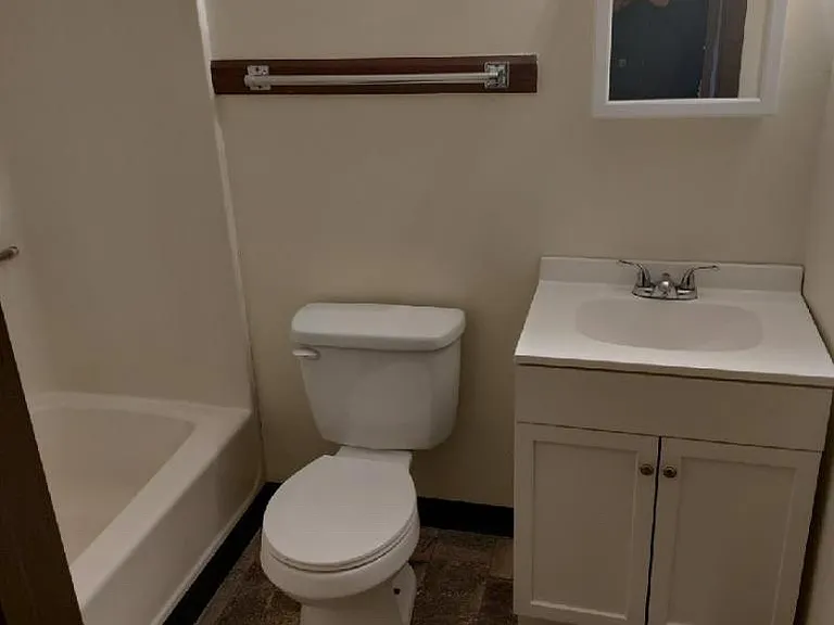 222 S Peterboro St #3C — Photo 6